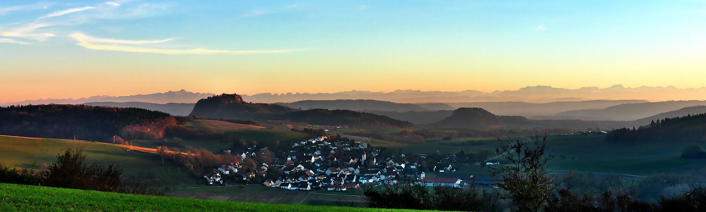 Bild "Hegaukreuz Mägdeberg Sickerberg Panorama"